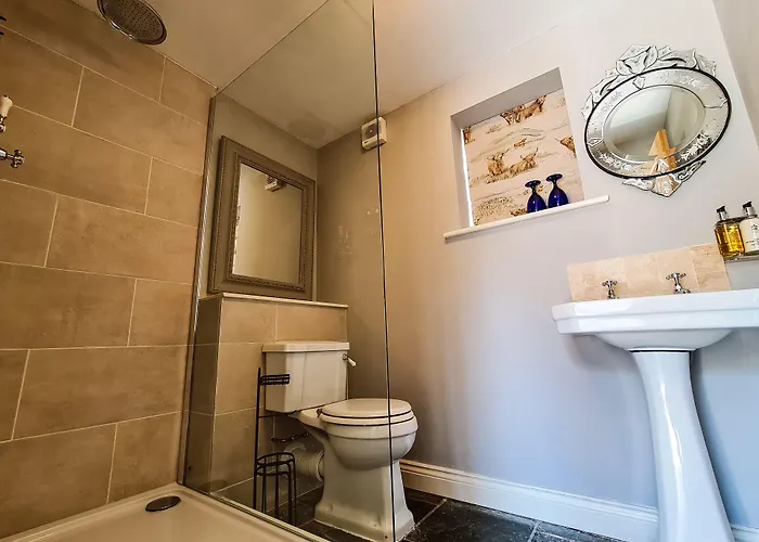 ホテル Grantham Arms 4*