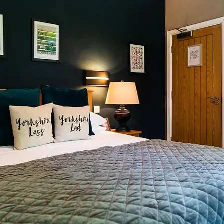 Grantham Arms 4*
