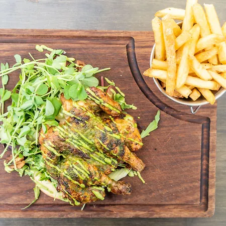 Hotel Grantham Arms 4*