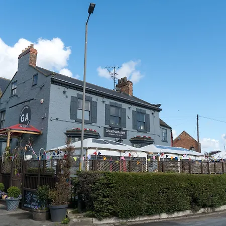 Grantham Arms Otel 4*