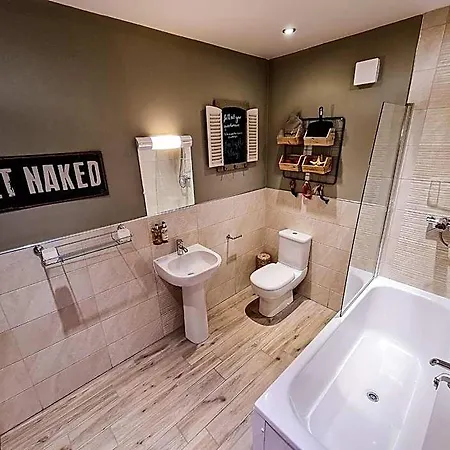 Hotel Grantham Arms 4*