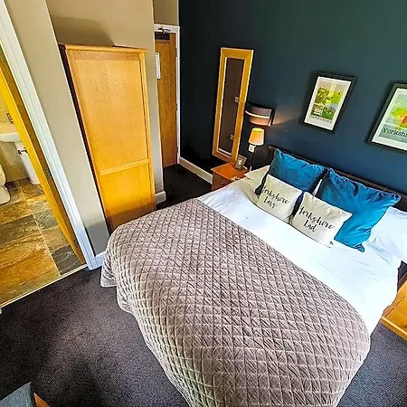 Grantham Arms 4*