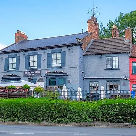 فندق Grantham Arms