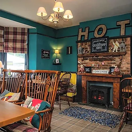 Grantham Arms بوروبريدج
