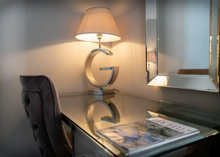 Grantham Arms Hotel 4*