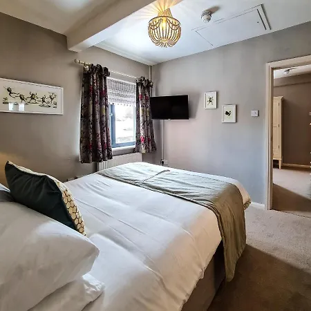 Hotel Grantham Arms 4*