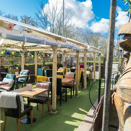 Hotel Grantham Arms 4*